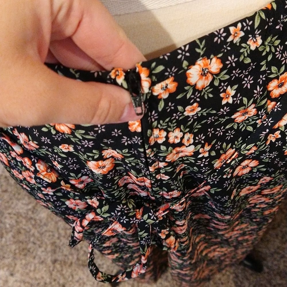 Vintage Floral Split Side Skirt - Picture 4 of 9